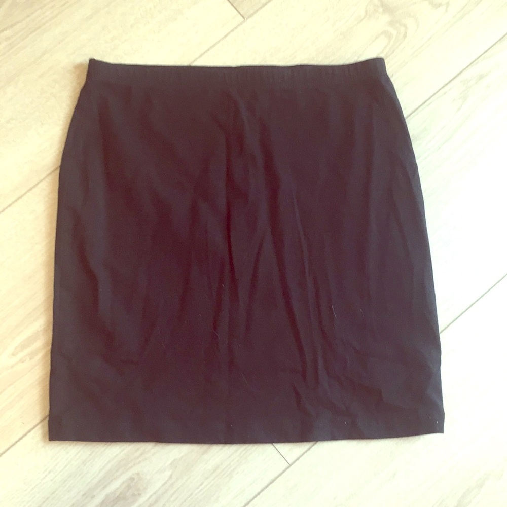 H&M Black Mini Skirt